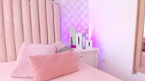   Charlotte  online show from January 30, 7:48 pm