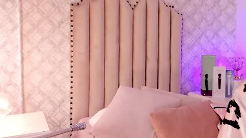   Charlotte  online show from February 10, 7:49 pm