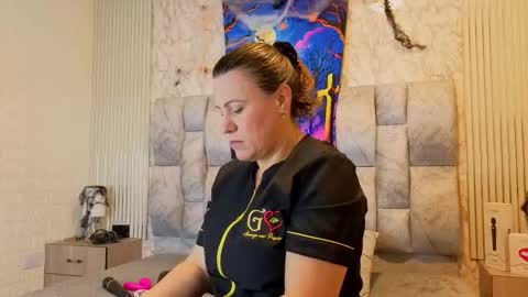 charlotte online show from October 16, 11:11 am