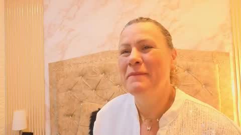 charlotte online show from November 10, 10:47 am