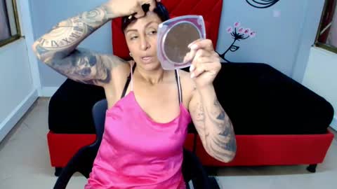 Snapshot of charlotte__gray chatting on October 12, 12:15 pm CHARLOTTE GRAY online show from October 12, 12:15 pm