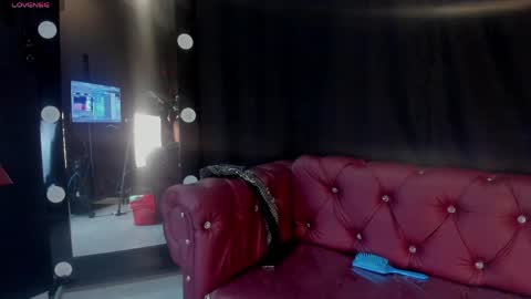  CHARLOTTE BROWN  online show from April 14, 7:09 pm