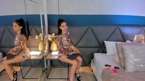 Charlotte online show from February 9, 8:02 pm