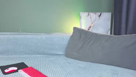 Snapshot of charlotte_daly chatting on September 21, 4:14 am Charlotte online show from September 21, 4:14 am