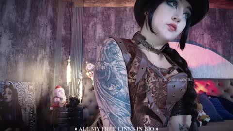 Charlotte online show from January 7, 5:20 pm