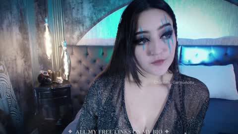 Charlotte online show from January 24, 5:00 pm