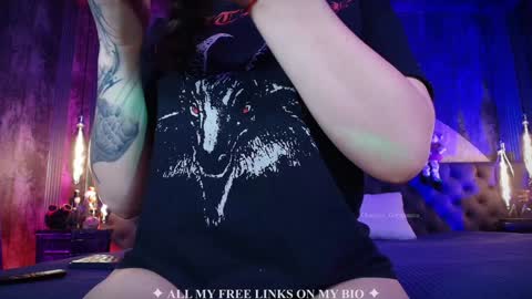 Charlotte online show from November 29, 4:54 pm