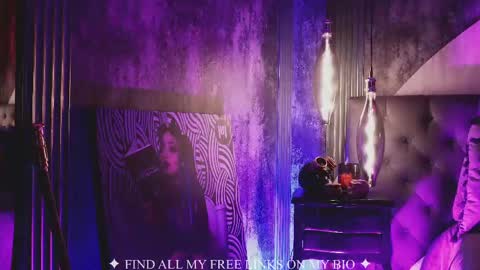 Charlotte online show from April 7, 5:24 pm