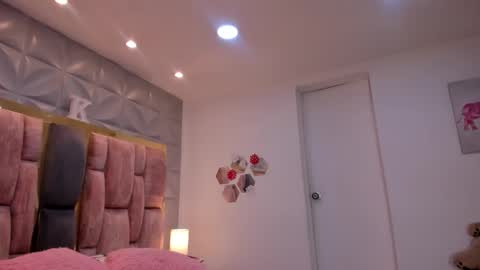 Charlotte Icee online show from February 6, 4:21 pm