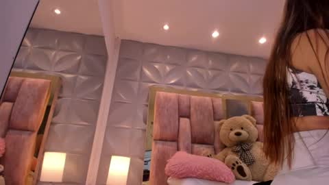 Charlotte Icee online show from March 23, 2:54 pm