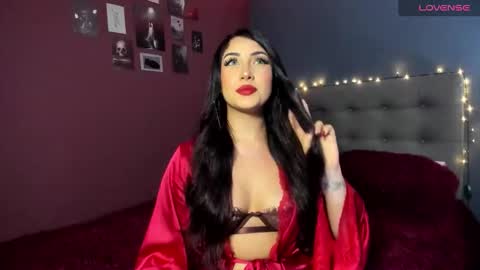 Charlotte james online show from January 9, 2:36 am