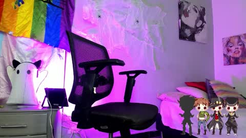Snapshot of charlotte_joestar chatting on October 2, 4:08 am Charlie online show from October 2, 4:08 am