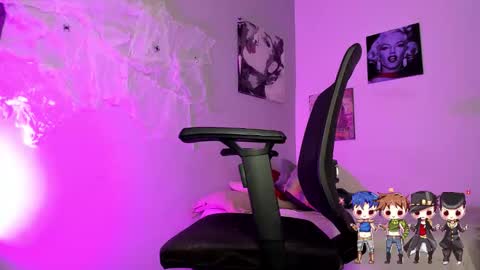 Snapshot of charlotte_joestar chatting on October 21, 3:29 am Charlie online show from October 21, 3:29 am