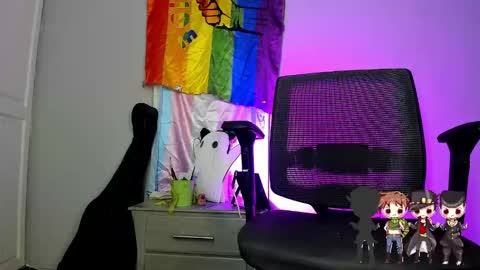 Charlie  online show from November 12, 7:20 am