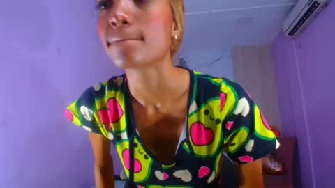 CHARLOTTE online show from February 5, 2:59 pm