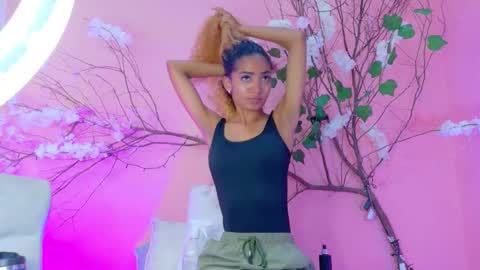 CHARLOTTE online show from March 21, 11:59 am