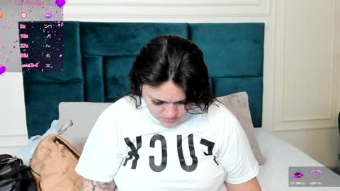 Charlotte Mayers online show from December 31, 11:20 am