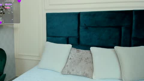 Charlotte Mayers online show from January 21, 11:24 am