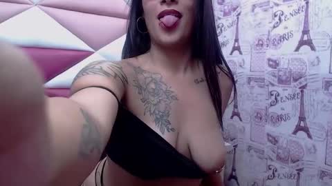 Snapshot of charlotte_owen19 chatting on January 11, 4:25 pm charlotte owen19 online show from January 11, 4:25 pm