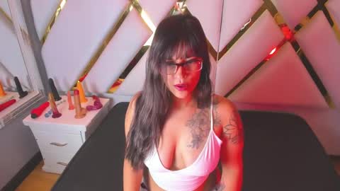 Snapshot of charlotte_owen19 chatting on February 22, 5:13 pm charlotte owen19 online show from February 22, 5:13 pm