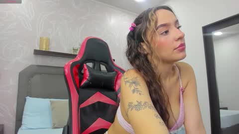 charlotte_rousee online show from September 27, 12:32 pm