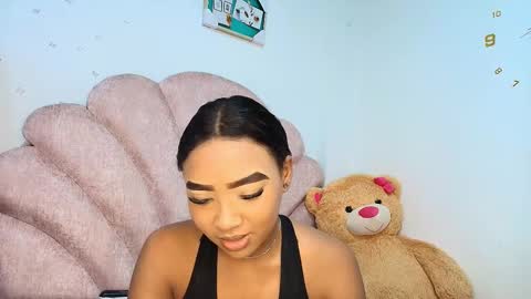 charlotte_walker1 online show from March 12, 11:33 pm