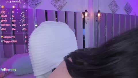 charlotte_walker__ online show from January 17, 3:00 pm