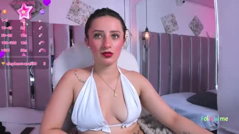 charlotte_walker__ online show from January 29, 4:19 pm