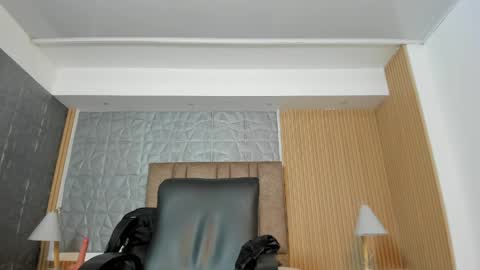 Charlotte  Everyday From 0700 to 1300 Col Time online show from April 15, 10:55 am