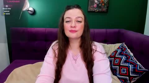 Snapshot of charlottecurvyy chatting on March 13, 1:34 am Charlotte online show from March 13, 1:34 am