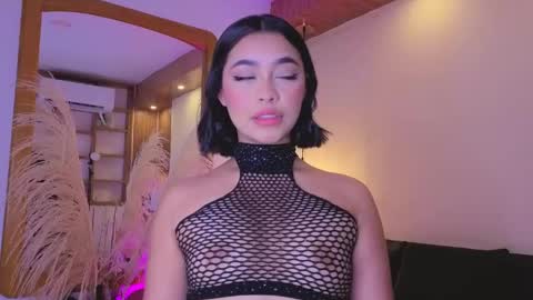 Snapshot of charlotteg18 chatting on May 29, 3:26 am Charlote online show from May 29, 3:26 am