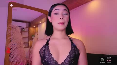 Snapshot of charlotteg18 chatting on May 30, 3:25 am Charlote online show from May 30, 3:25 am