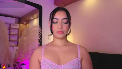 Snapshot of charlotteg18 chatting on July 18, 3:11 am Charlote online show from July 18, 3:11 am