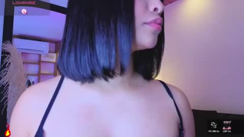 Snapshot of charlotteg18 chatting on July 20, 9:28 pm Charlote online show from July 20, 9:28 pm