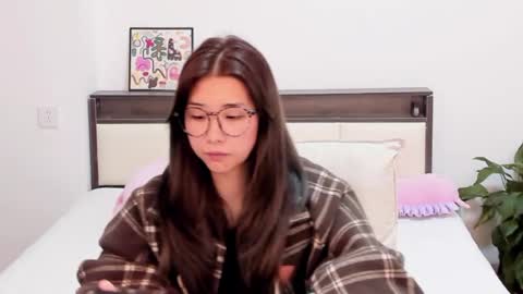 Charlotte online show from April 24, 5:26 pm