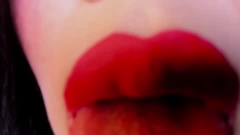 Snapshot of charlottemeyerr chatting on February 21, 5:31 pm charlot online show from February 21, 5:31 pm