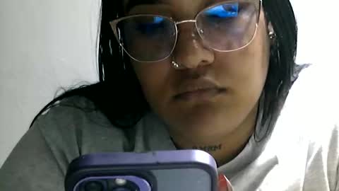 charlottequeen_21 online show from April 14, 5:19 pm