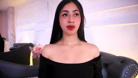Lauren Rus online show from May 22, 12:55 pm