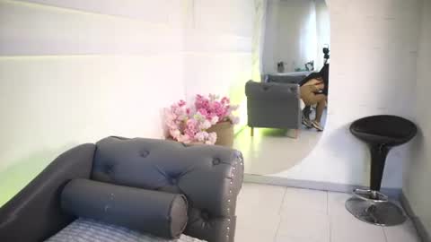 Lauren Rus online show from June 23, 12:36 pm