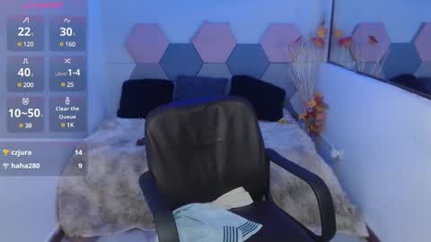 Charlotte Taylor online show from February 26, 7:09 am