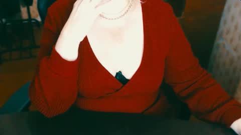 CharlotteXTasty online show from December 3, 9:55 am