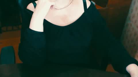 CharlotteXTasty online show from December 11, 5:48 pm