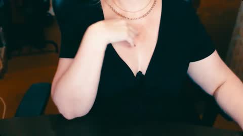 CharlotteXTasty online show from December 27, 6:53 pm