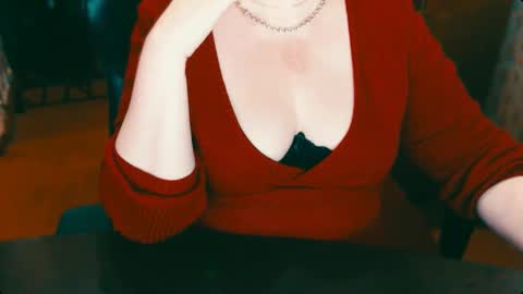 CharlotteXTasty online show from January 16, 5:55 pm