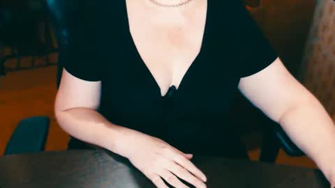 CharlotteXTasty online show from February 6, 2:04 pm