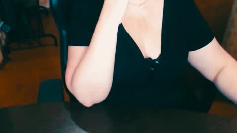 CharlotteXTasty online show from October 29, 11:01 am