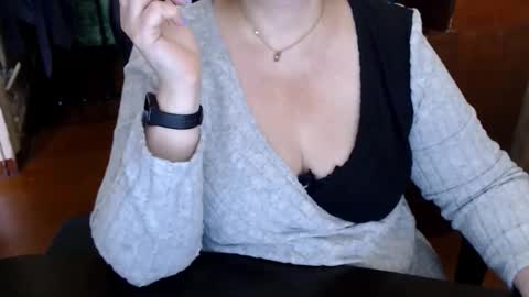 CharlotteXTasty online show from April 7, 8:59 am