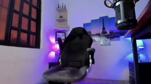 Snapshot of charly_85016 chatting on May 29, 3:10 pm charly online show from May 29, 3:10 pm