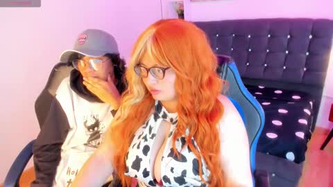 Snapshot of charly_morningstar chatting on December 18, 2:06 am Charly online show from December 18, 2:06 am