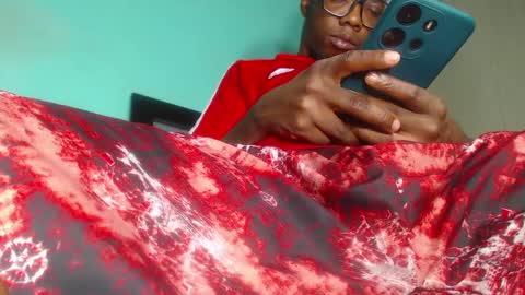 Snapshot of charly_vergonti_ chatting on December 29, 8:22 am charly_vergonti_ online show from December 29, 8:22 am